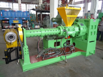 Pin-Barrel Cold Feed Rubber Extruder